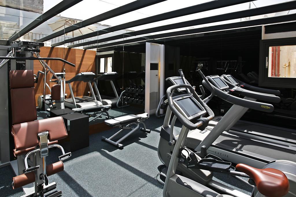 默瑟尔eme教堂酒店 塞维利亚 外观 照片 The gym at the 1000 Museum