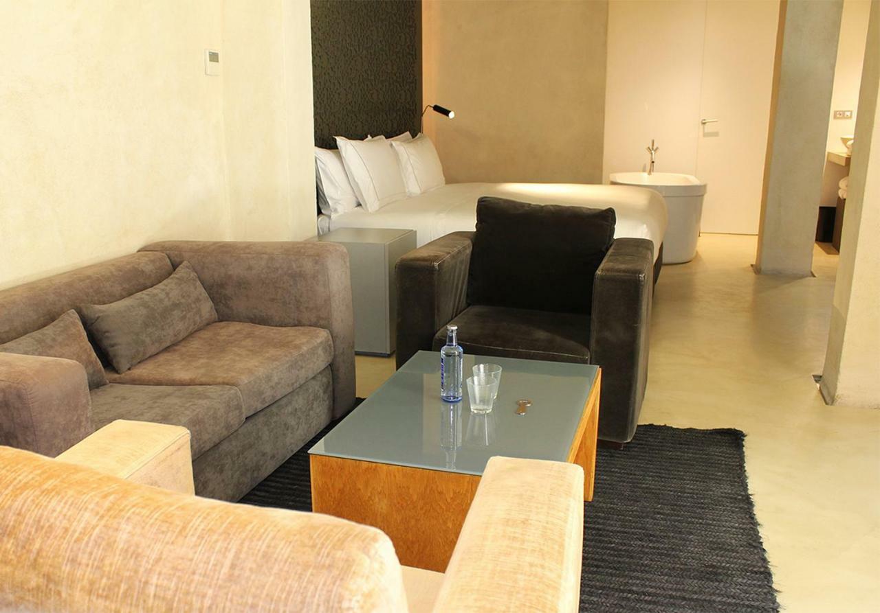 默瑟尔eme教堂酒店 塞维利亚 外观 照片 A suite at the hotel