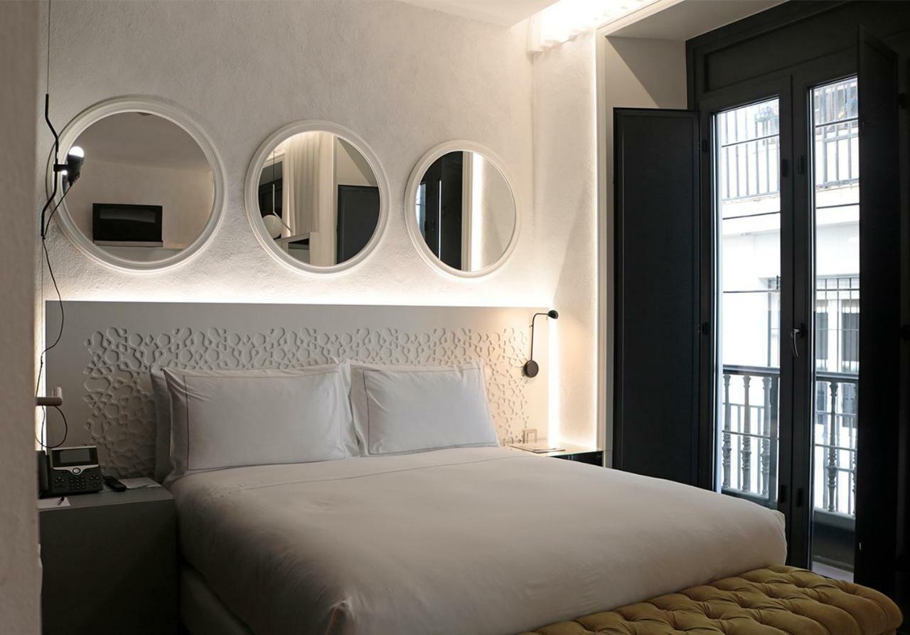 默瑟尔eme教堂酒店 塞维利亚 外观 照片 A room at the hotel
