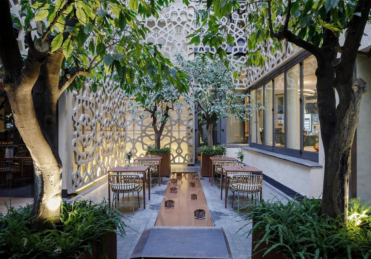 默瑟尔eme教堂酒店 塞维利亚 外观 照片 The courtyard at the hotel